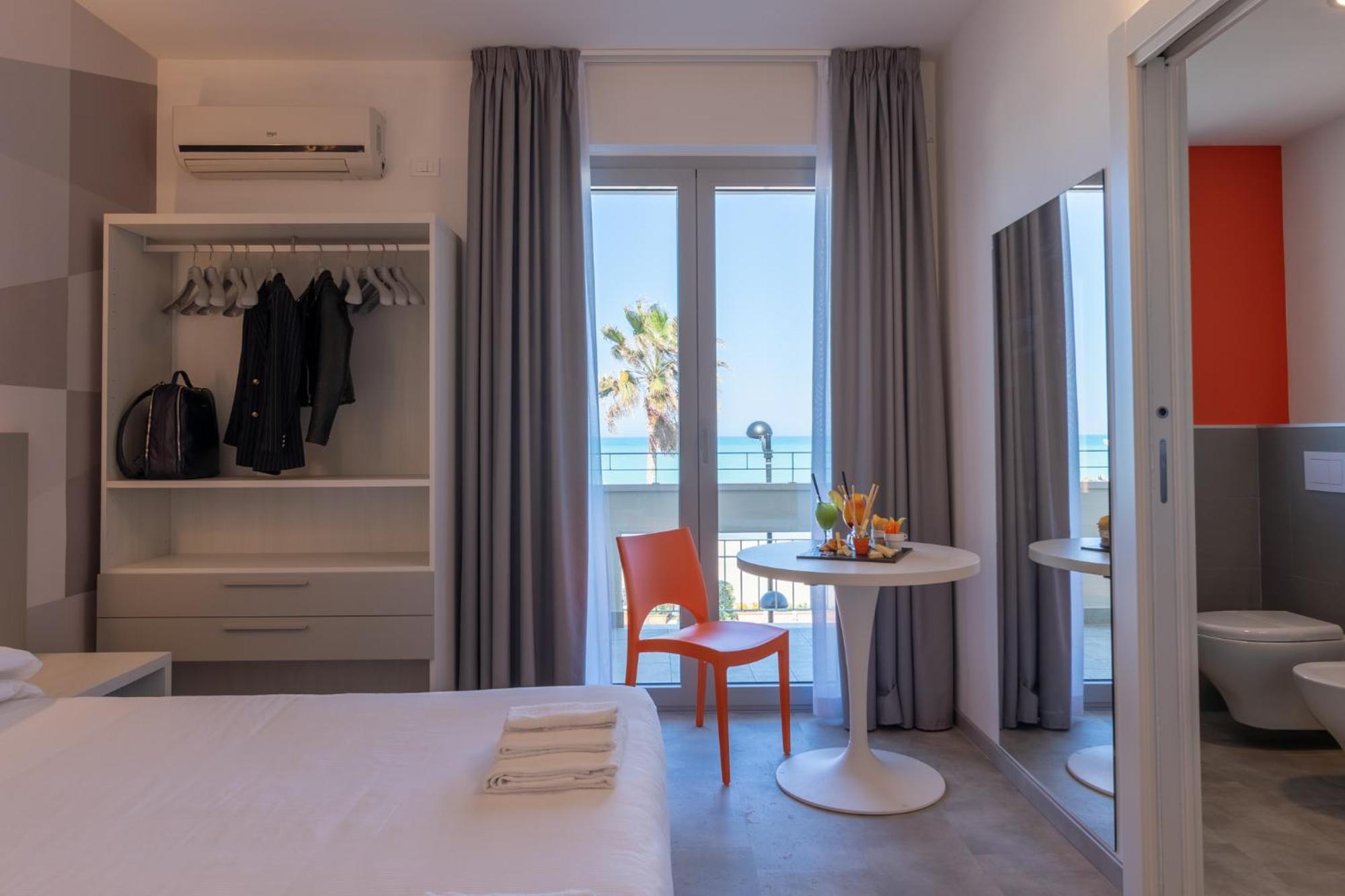 Hotel Sole Montesilvano Marina Esterno foto