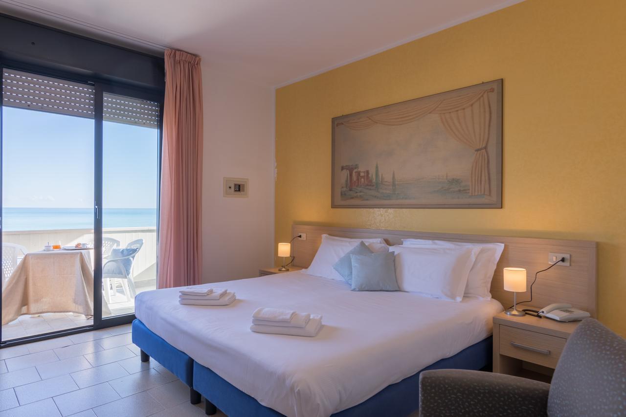 Hotel Sole Montesilvano Marina Esterno foto