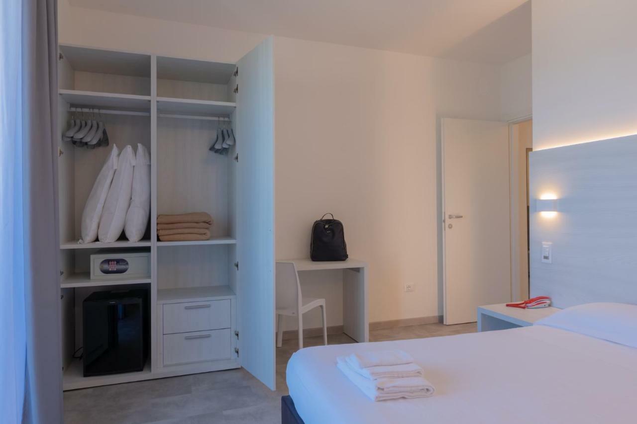 Hotel Sole Montesilvano Marina Esterno foto
