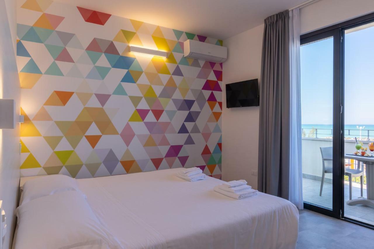 Hotel Sole Montesilvano Marina Esterno foto